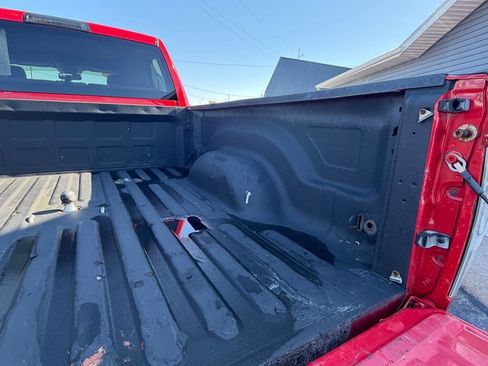 Used 2016 RAM 2500 Tradesman w/ Chrome Appearance Group AWD/4WD image 39