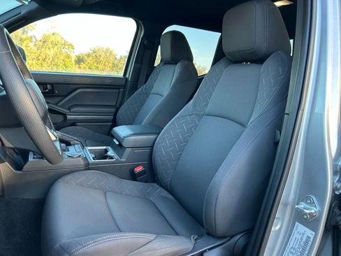 Used 2024 Toyota Tacoma SR5 w/ SR5 Upgrade Package image 14