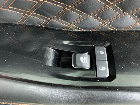 Used 2022 Jeep Grand Cherokee L Summit w/ Advanced Protech Group IV image 33