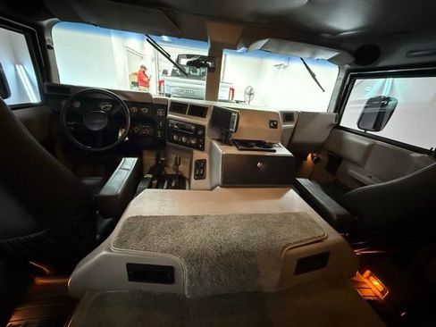 Used 1996 HUMMER H1 4-Door Wagon AWD/4WD image 21