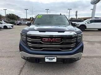 Used 2022 GMC Sierra 1500 SLT w/ SLT Convenience Package video 3
