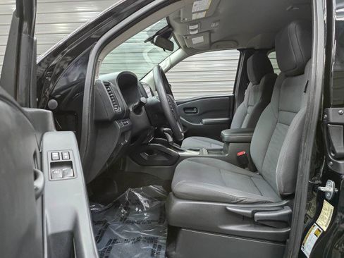 Used 2023 Nissan Frontier S AWD/4WD image 14