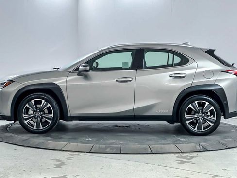 Used 2022 Lexus UX 250h image 5