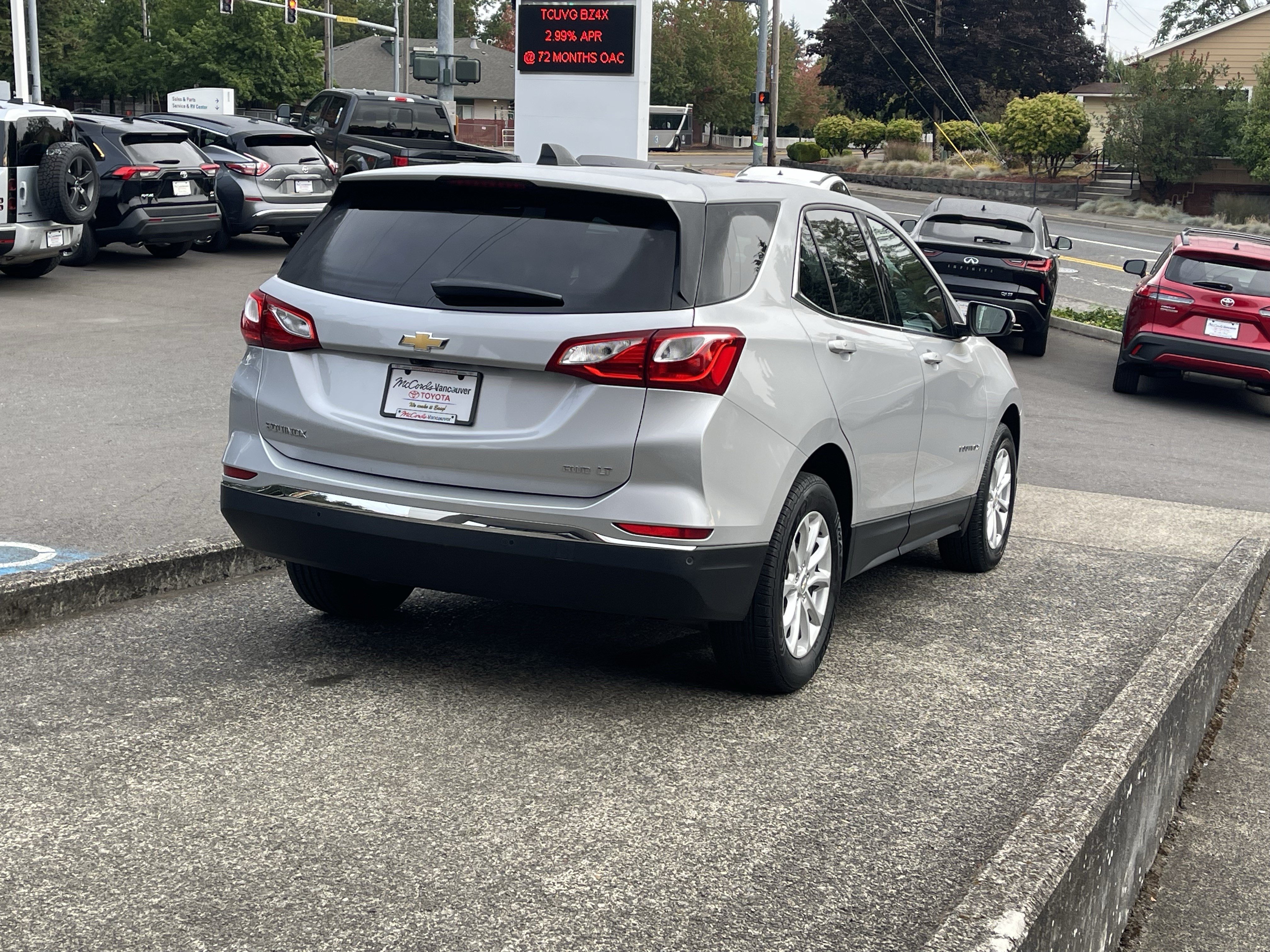 Used 2019 Chevrolet Equinox LT AWD/4WD image 7