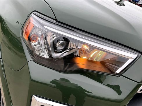 Used 2022 Toyota 4Runner Limited image 26