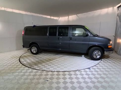 Used 2016 Chevrolet Express 3500 LT w/ LT Preferred Equipment Group RWD image 4