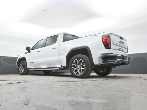 Used 2023 GMC Sierra 1500 SLT w/ SLT Premium Package AWD/4WD image 23