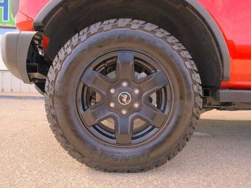 Used 2023 Ford Bronco Black Diamond image 38