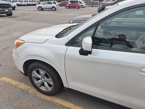 Used 2015 Subaru Forester 2.5i Premium AWD/4WD image 5