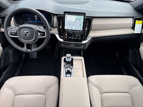 New 2026 Volvo XC90 B6 Plus image 12