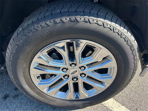 Used 2024 Ford F150 Lariat w/ Equipment Group 502A High image 12