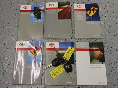 Used 2018 Toyota Sequoia Limited w/ Safety & Convenience Package image 97