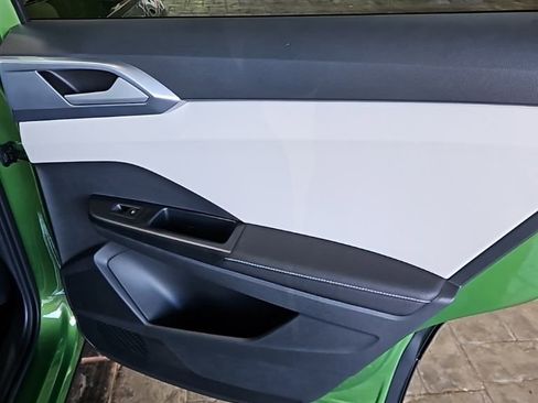 New 2026 Volkswagen Taos SE AWD/4WD image 15