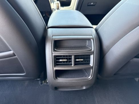 Used 2019 Cadillac XT5 Luxury image 25