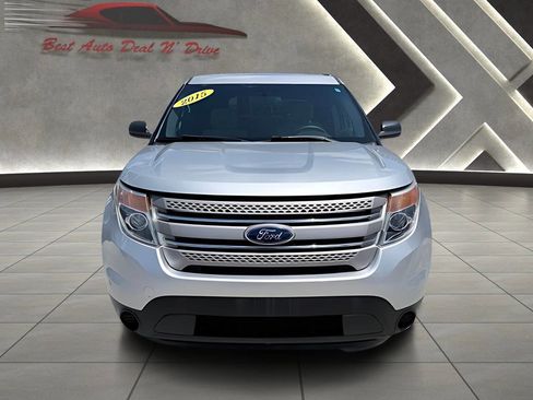 Used 2015 Ford Explorer FWD image 9