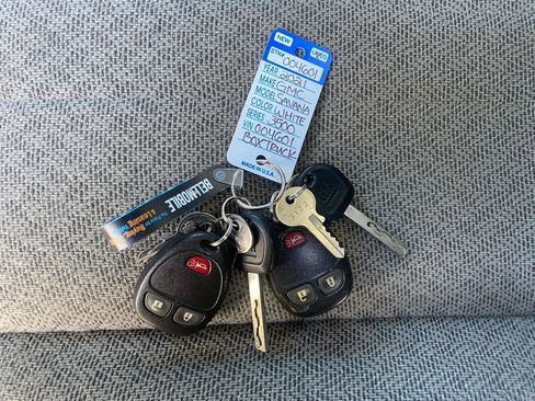 Used 2021 GMC Savana 3500 w/ Power Convenience Package image 39