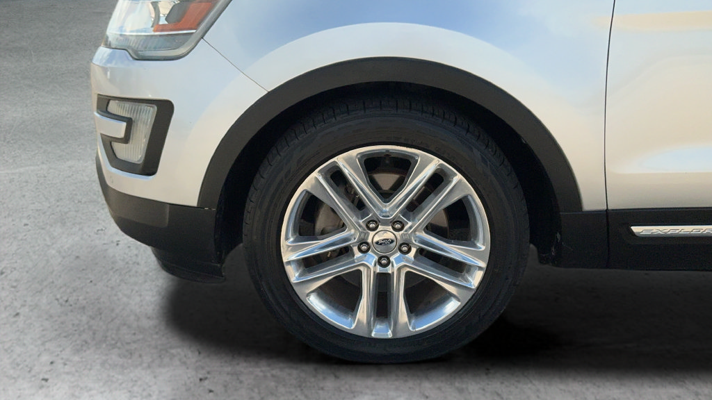 Used 2016 Ford Explorer Limited FWD image 24