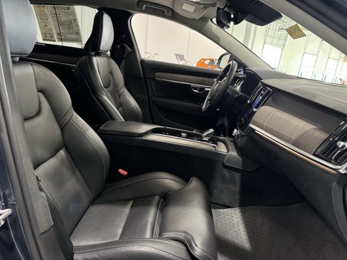 Used 2023 Volvo S90 B6 Ultimate w/ Protection Package Premier image 39