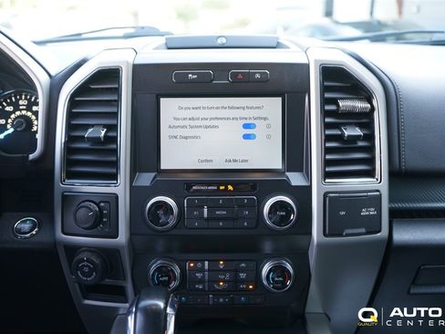 Used 2019 Ford F150 Lariat w/ Equipment Group 502A Luxury AWD/4WD image 18