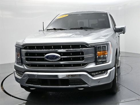 Used 2023 Ford F150 Lariat w/ Max Trailer Tow Package image 3