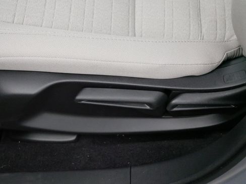 Certified 2026 Honda HR-V LX image 20