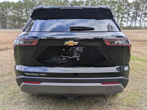 New 2026 Chevrolet Equinox LT w/ Convenience Package II image 5