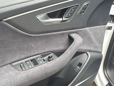 New 2026 Audi RS Q8 performance image 13