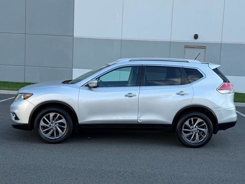 Used 2016 Nissan Rogue SL w/ SL Premium Package image 10