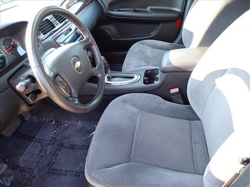 Used 2014 Chevrolet Impala LT w/ LT Sunroof Package FWD image 9