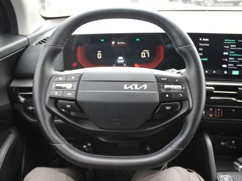 Certified 2026 Kia Sportage LX w/ LX Convenience Package AWD/4WD image 13