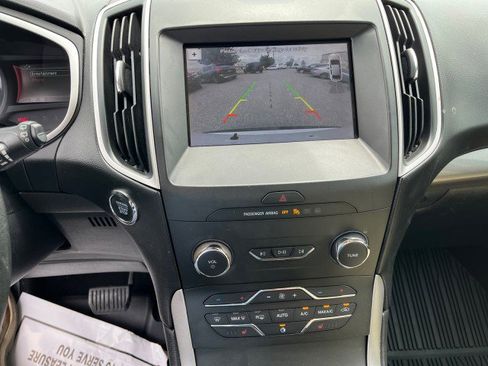Used 2019 Ford Edge SEL w/ Equipment Group 201A AWD/4WD image 22