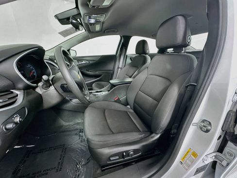 Used 2023 Chevrolet Malibu LT FWD image 22