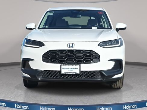 Certified 2025 Honda HR-V LX image 3