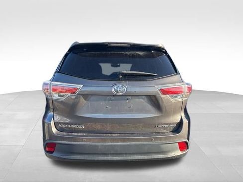 Used 2015 Toyota Highlander Limited image 3