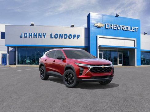 New 2026 Chevrolet Trax LT image 1