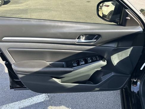 Used 2023 Nissan Altima 2.5 SV image 20