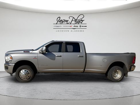 Used 2024 RAM 3500 Laramie AWD/4WD image 6