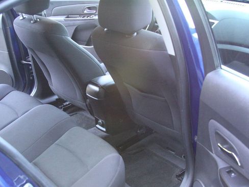 Used 2012 Chevrolet Cruze LT FWD image 19