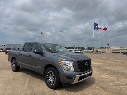 Certified 2022 Nissan Titan SV