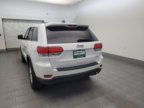 Used 2018 Jeep Grand Cherokee Laredo RWD image 6
