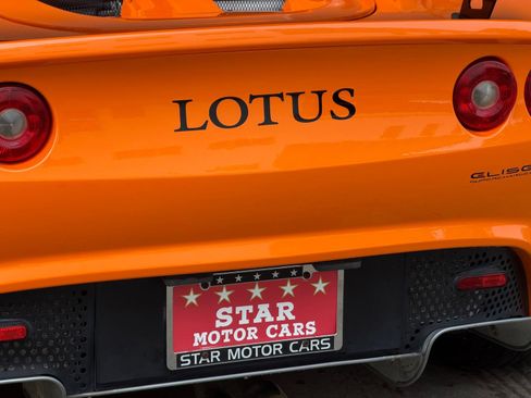 Used 2005 Lotus Elise RWD image 11