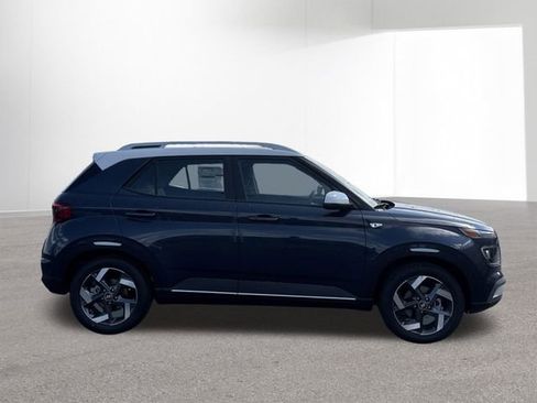 New 2026 Hyundai Venue SEL FWD image 31