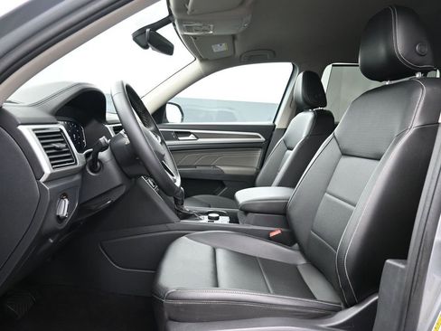 Used 2023 Volkswagen Atlas SE AWD/4WD image 11