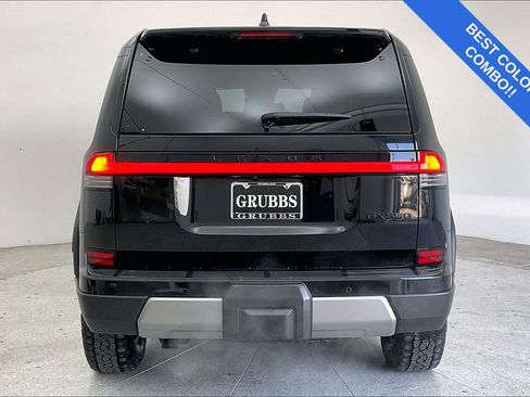 Used 2024 Lexus GX 550 image 7