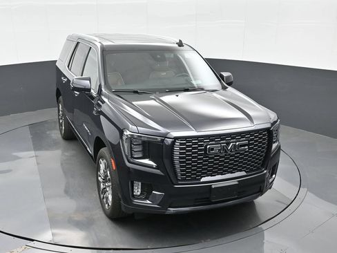 Used 2023 GMC Yukon Denali Ultimate AWD/4WD image 32
