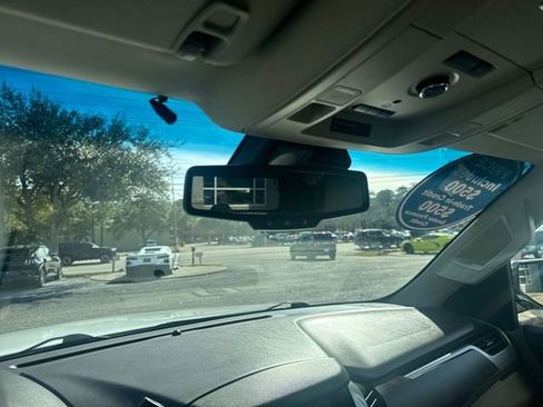 Used 2018 Chevrolet Tahoe LT image 20