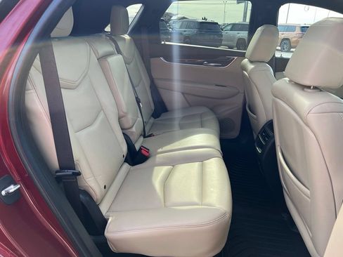 Used 2017 Cadillac XT5 Luxury w/ Driver Awareness Package FWD image 21