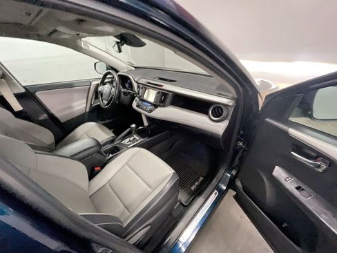 Used 2018 Toyota RAV4 Platinum image 28