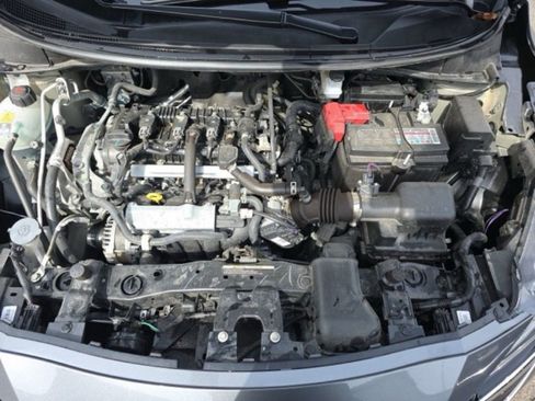 Used 2025 Nissan Versa SV image 17