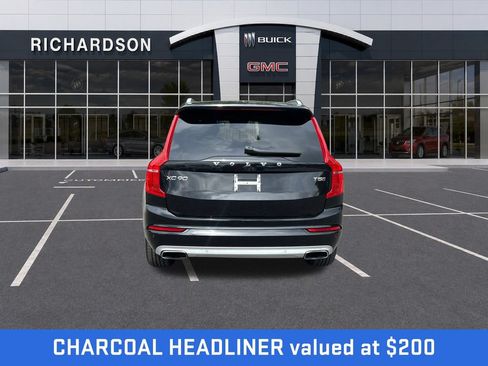 Used 2020 Volvo XC90 T5 Momentum w/ Protection Package AWD/4WD image 4